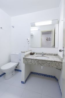 Bella Italia Hotel & Events - Foz do Iguaçu - Bathroom