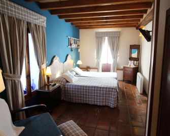 Posada La Llosa De Somo - Somo - Bedroom