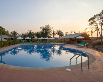 Hanchey Bamboo Resort - Kampong Cham - Piscina