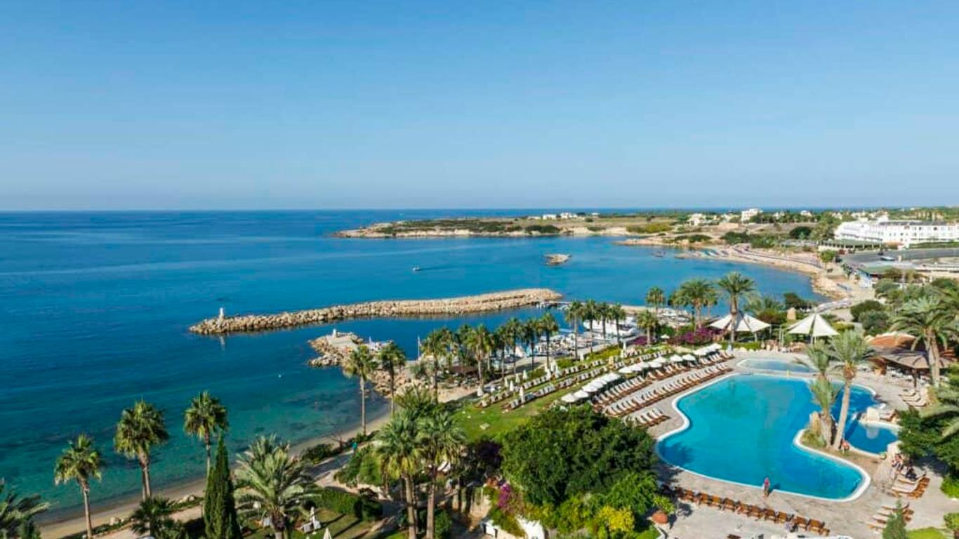 Coral Beach Hotel And Resort
