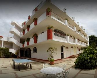 Hotel Del Rio - Oaxtepec - Gebäude