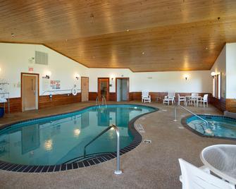 Country Inn of Two Harbors - Two Harbors - Pool
