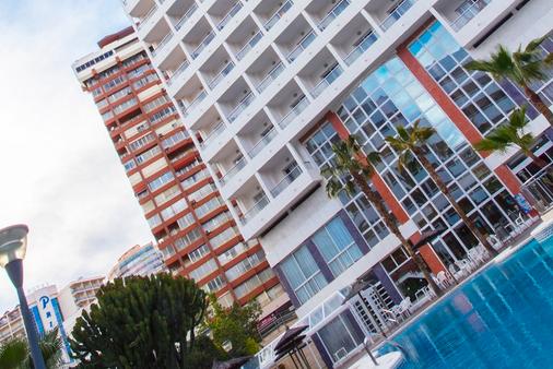 Poseidon Resort - Μπενιντόρμ - Κτίριο