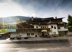 Hotel Höhlenstein - Tux-Vorderlanersbach - Rakennus