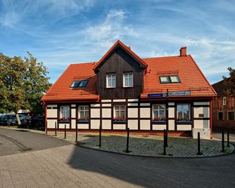 Chata Rybacka Saule - Ustka - Toà nhà