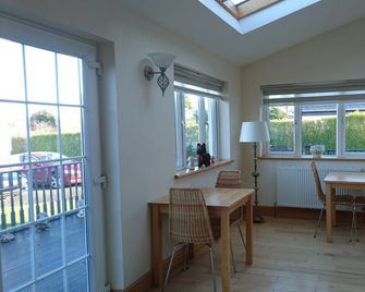 Tregenna Licenced Bed & Breakfast - Pembroke - Essbereich