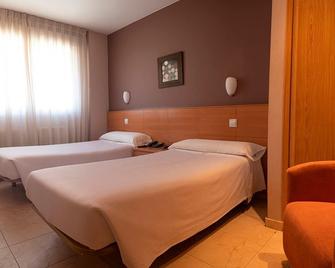 Hotel Apartamentos Ciudad de Lugo - Lugo - Bedroom