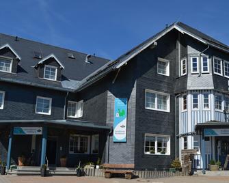 Hotel Auerhahn am Rennsteig - Masserberg - Building