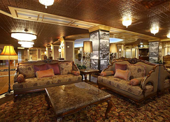 The Claridge Hotel - Atlantic City - Living room