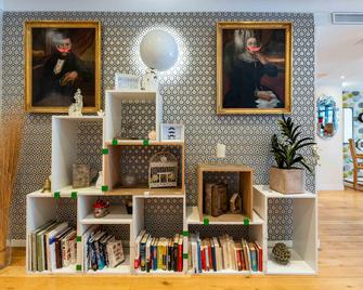 George - Astotel - Paris - Property amenity