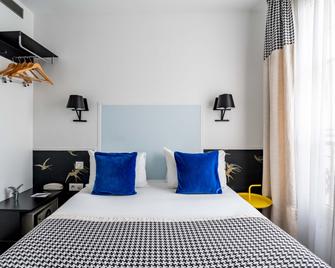 George - Astotel - Paris - Bedroom