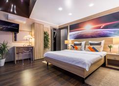 Luna Hotel Krasnodar - Krasnodar - Habitación