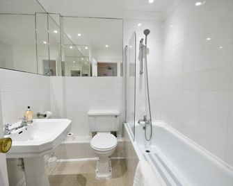 Northop Hall Hotel - Mold - Badkamer