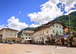 Hotel Garni Snaltnerhof - Ortisei - Toà nhà