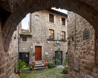 L'Incontro Residenza Medievale - Viterbo - Building