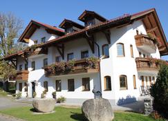 Landgasthof Schmalhofer - Tittling - Building