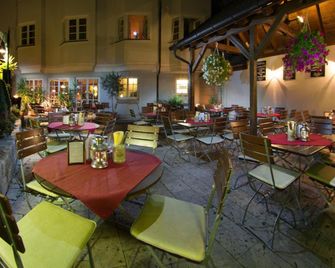 Hotel-Restaurant Gasthof zum Ochsen - Ehingen - Restaurace