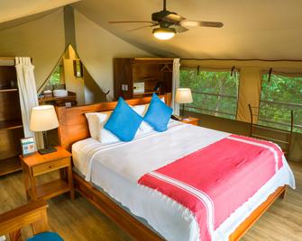 Isla Chiquita Glamping Hotel - Paquera - Bedroom