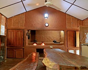 Heina Nature Resort & Yala Safari - Kataragama - Cocina