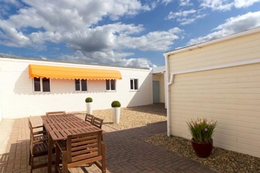 easyHotel London Heathrow - Hayes - Building