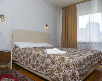 Dnepropetrovsk Hotel - Dnipro - Schlafzimmer