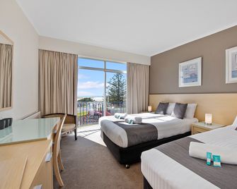 Scamander Beach Resort - Scamander - Bedroom