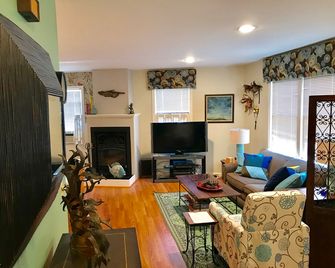 The John Randall House - بروفينستون - غرفة معيشة