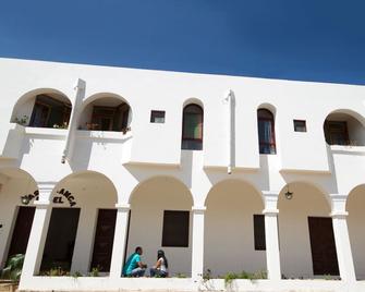 Hotel Casablanca - Samaipata - Edificio