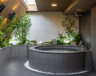 Cave Ryokan Hotel by Anook Daejeon Yuseong - Daejeon - Спа