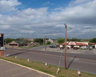 Executive Inn - Beeville - Vista del exterior