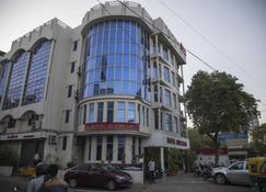 Hotel Sunbeam - Gwalior - Building