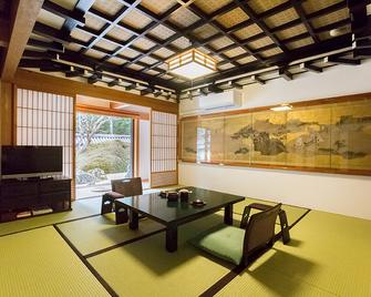Koyasan Onsen Fukuchiin - Kōya - Schlafzimmer