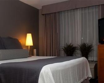 Best Western Plus Manhattan Beach Hotel - Manhattan Beach - Bedroom