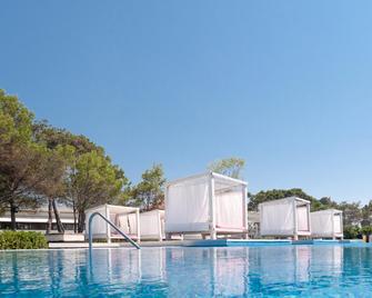 Azul Beach Resort Montenegro By Karisma - אולצינג - בר