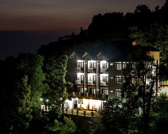 Hotel Himgiri - Dalhousie - Будівля