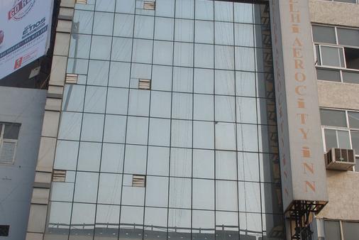Airport Hotel Delhi Aerocity Inn - New Delhi - Building