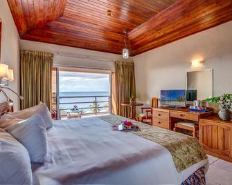 Grafton Beach Resort - Black Rock - Bedroom
