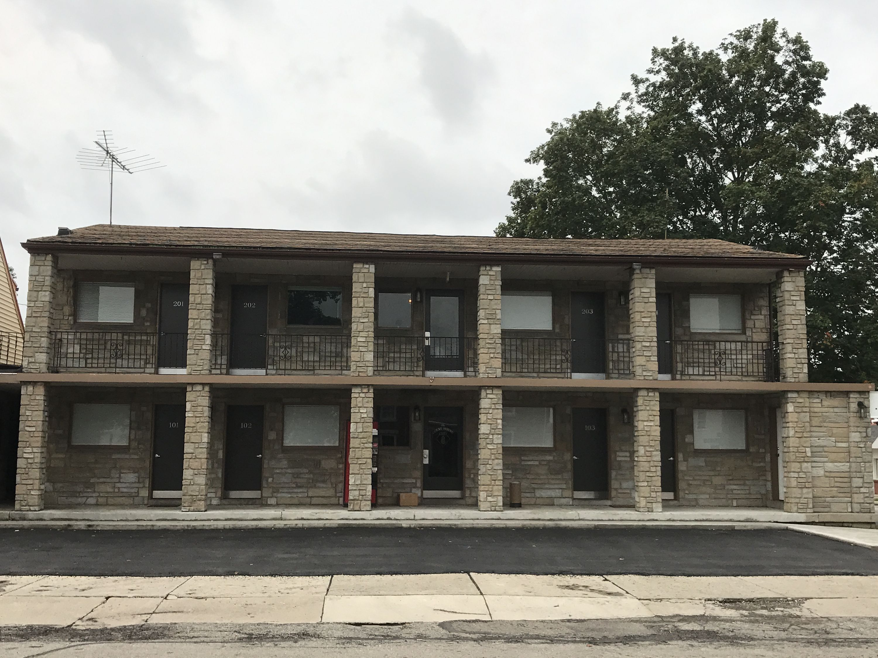 The Guest House 44 4 8 Circleville Hotel Deals Reviews