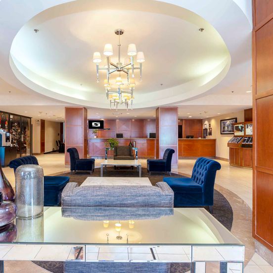 Sandman Hotel Montreal - Longueuil image 1