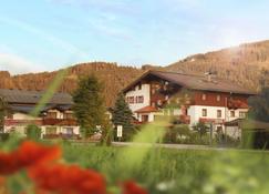 Harmls Aparthotel - Flachau - Edifício