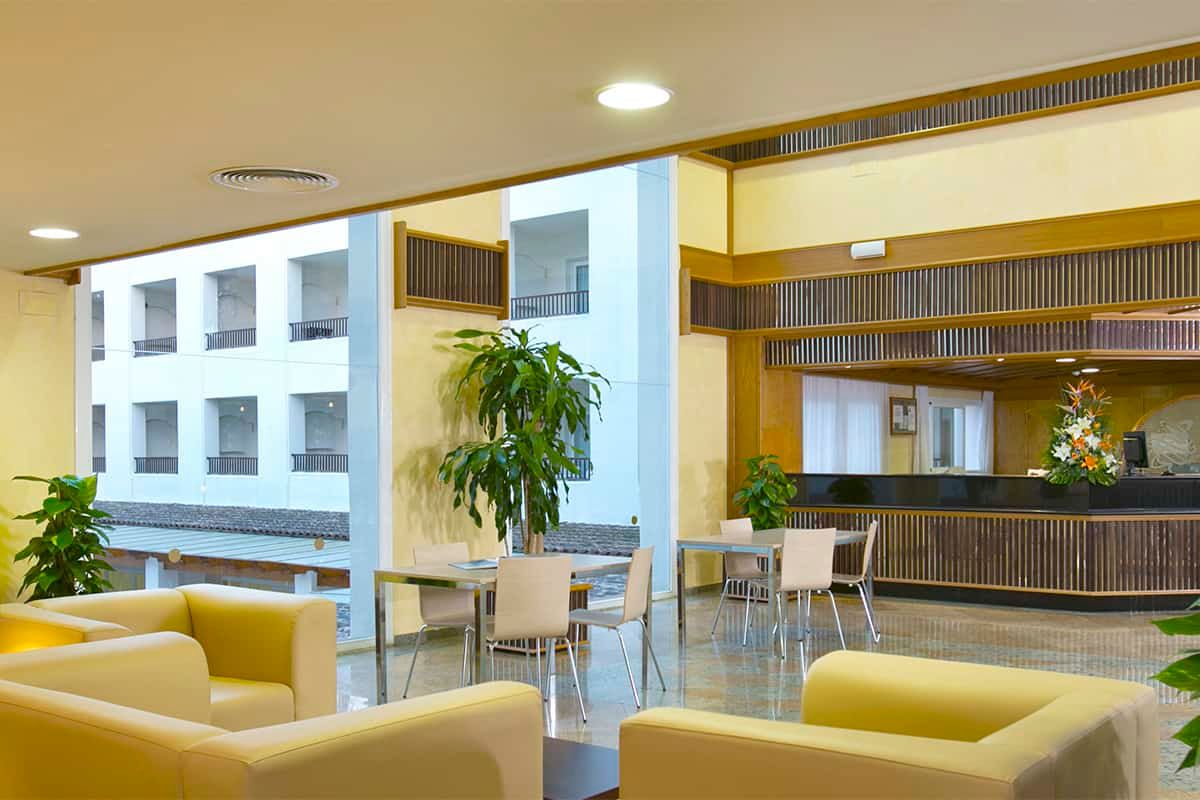 波多黎各濱海貝納馬德納酒店 - 班那馬德那 - 貝納爾馬德納 - 休閒室