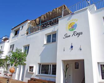 Sun Rays Hotel - Kyrenia - Building