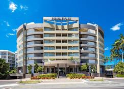 DoubleTree by Hilton Cairns - Cairns - Building