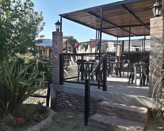 Hosteria Santa Francisca - Villa Cura Brochero - Patio