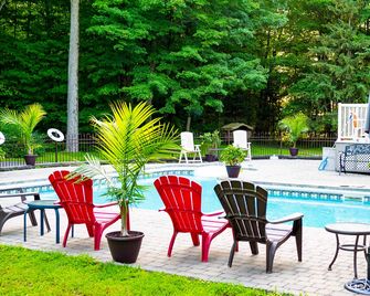 Auberge Du Mont Rigaud - Rigaud - Piscina