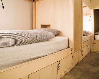 Hostel do Mar - Bordeira - Camera da letto