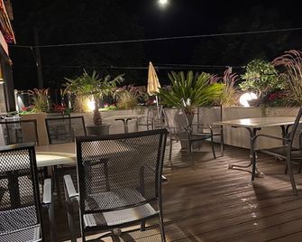 Hotel Kühler Krug - פרייבורג אים ברייסגאו - שירותי מקום האירוח