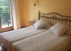 Hotel Cal Martri - Ger - Bedroom