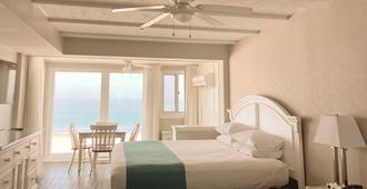 Surf Club Oceanfront Hotel - רהובות' ביץ' - חדר שינה