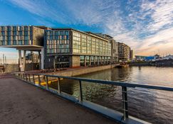 阿姆斯特丹中央車站希爾頓逸林酒店 - 阿姆斯特丹 - 建築